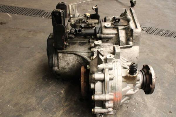 BOITE DE VITESSE VW POLO 9N , AUDI... / SEAT ... / SKODA... 1.4TDI ( 5VITESSES ) CODE EWR - Vue 4